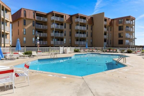 Endless Summer - Oceanfront Oasis with Pool and Balcony